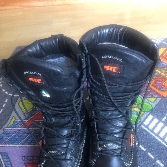 Unisex safety boots - Picture 2 of 7